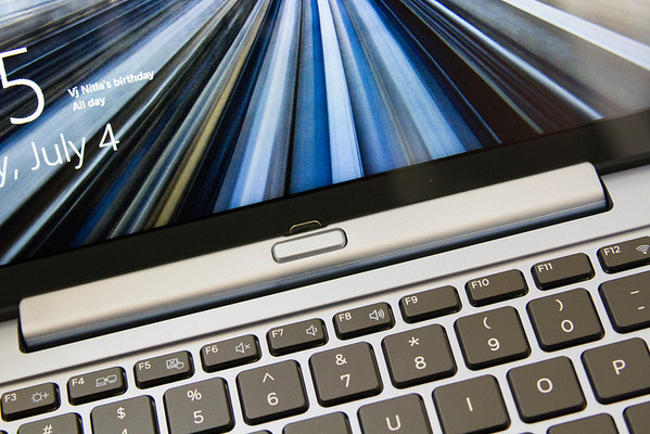 ATIV connected to the keyboard. (Click for full size)